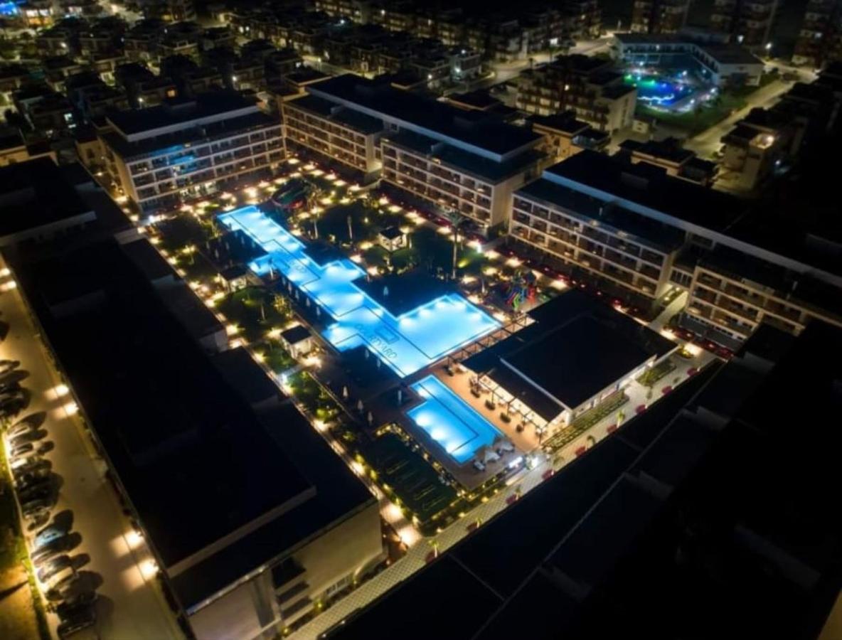 Courtyard Long Beach Holiday Resort Iskele District  Exteriér fotografie